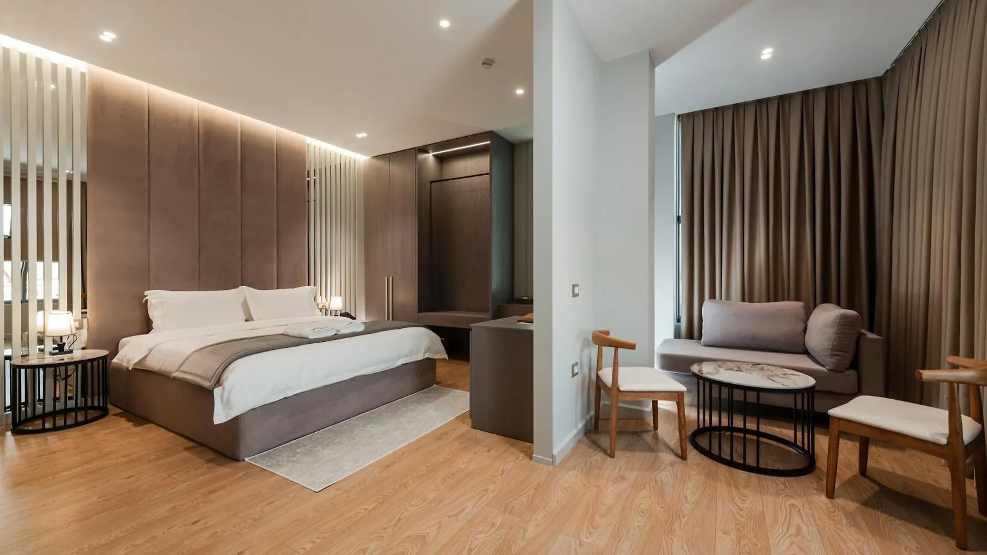 Troci Hotel Kamez 5*,