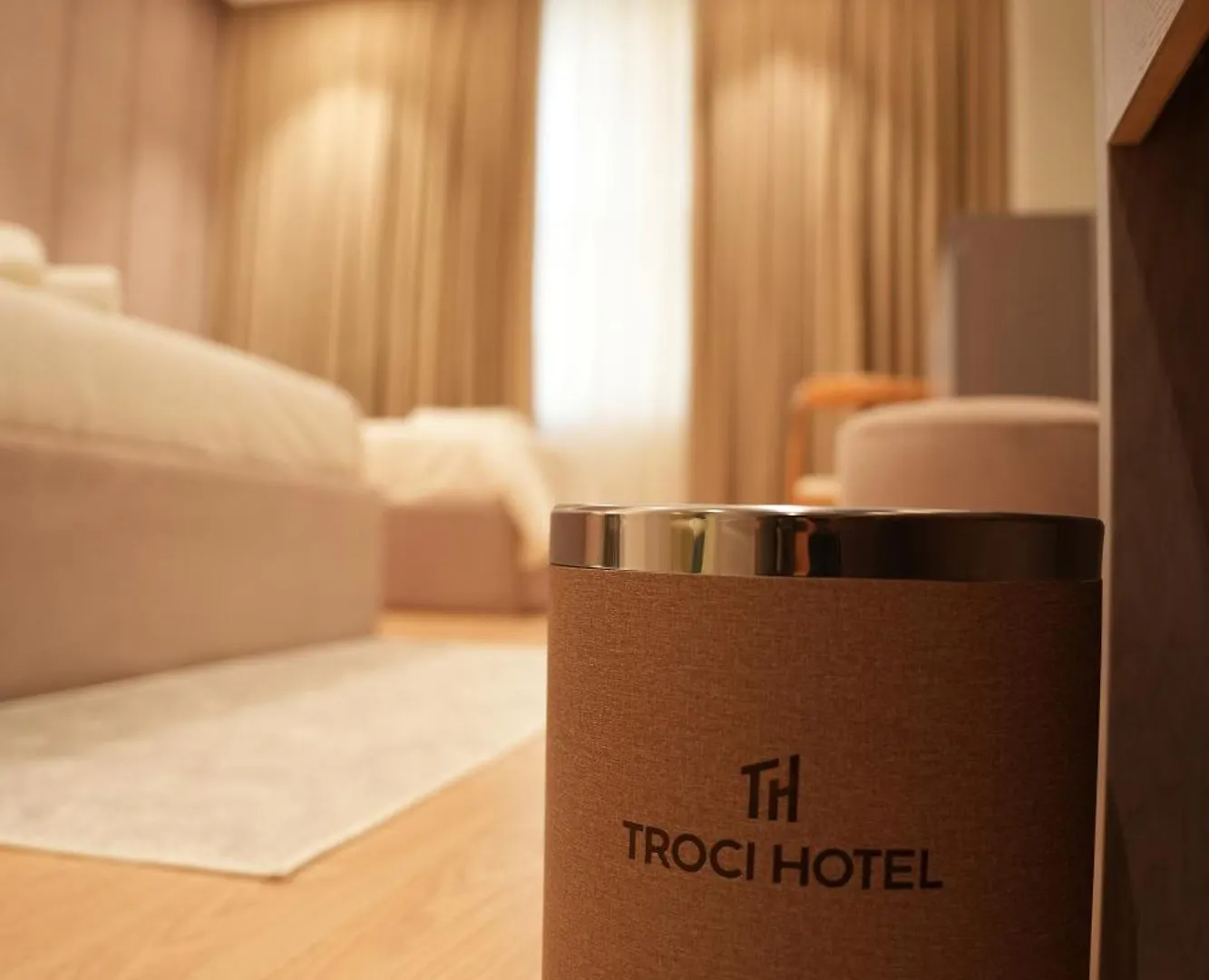 Troci Hotel Kamez