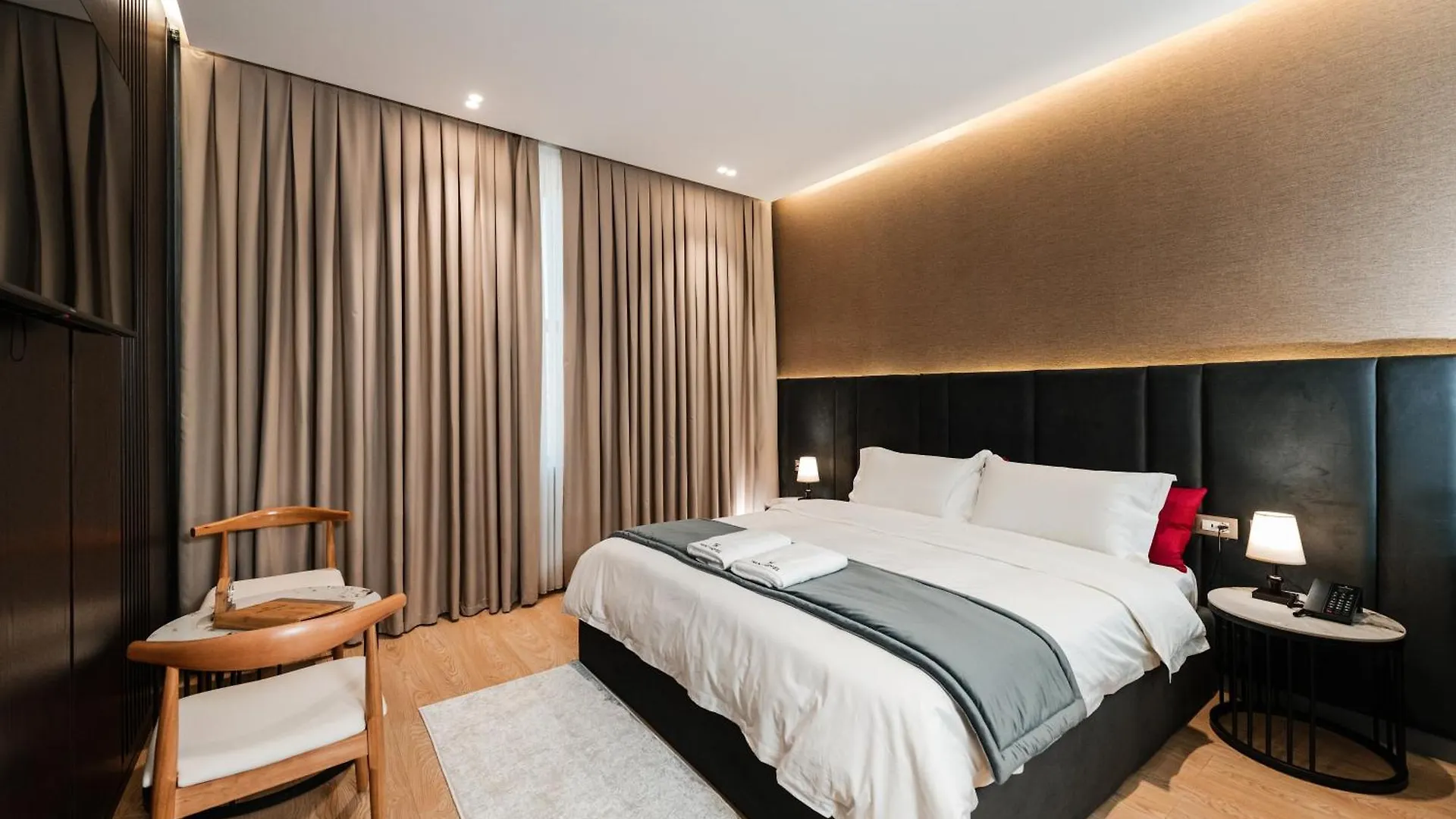 Troci Hotel Kamez 5*,  Albania
